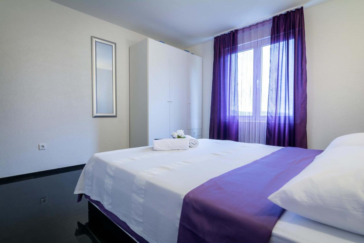Apartments Ilak Трогир Экстерьер фото