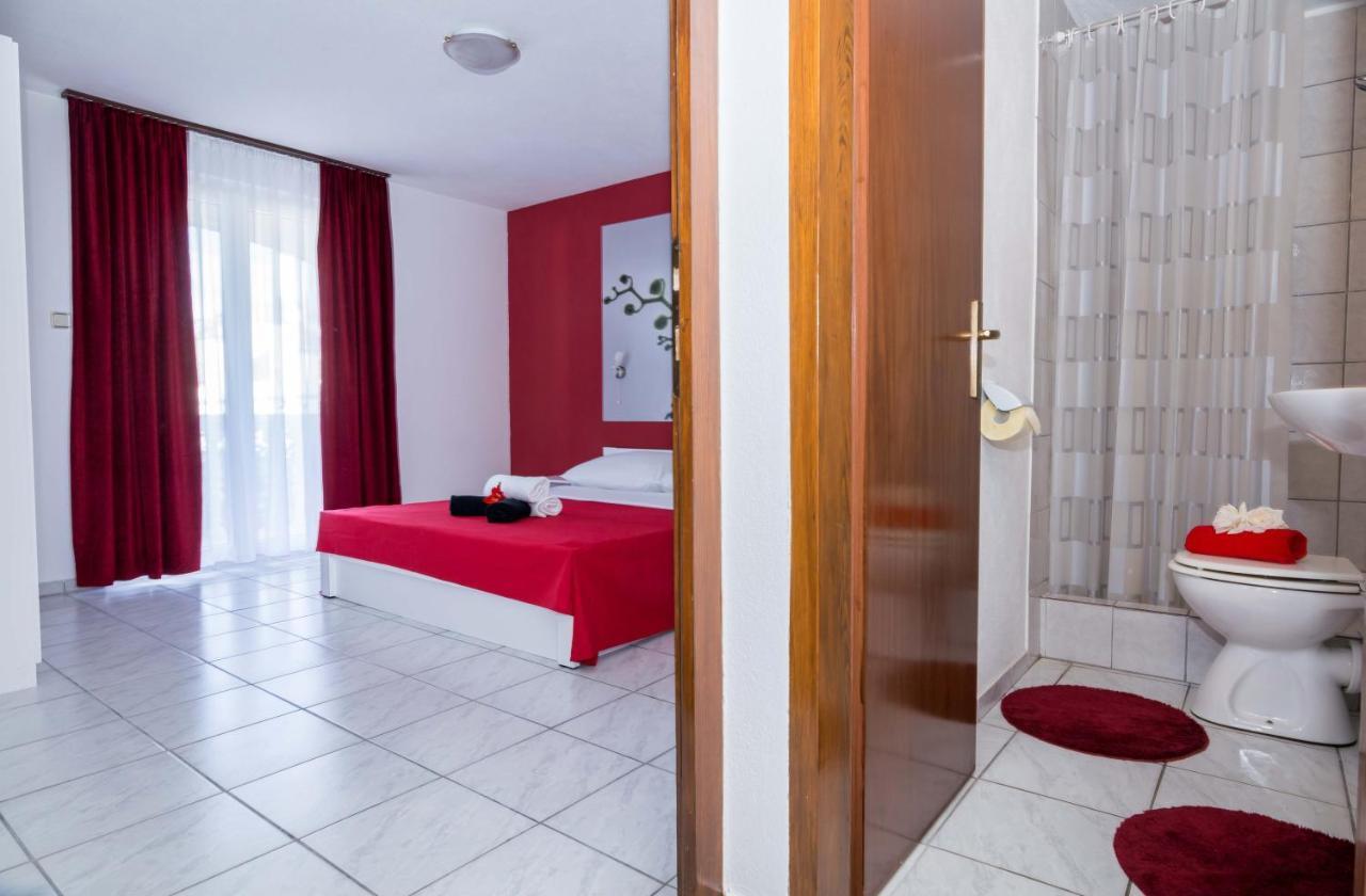 Apartments Ilak Трогир Экстерьер фото