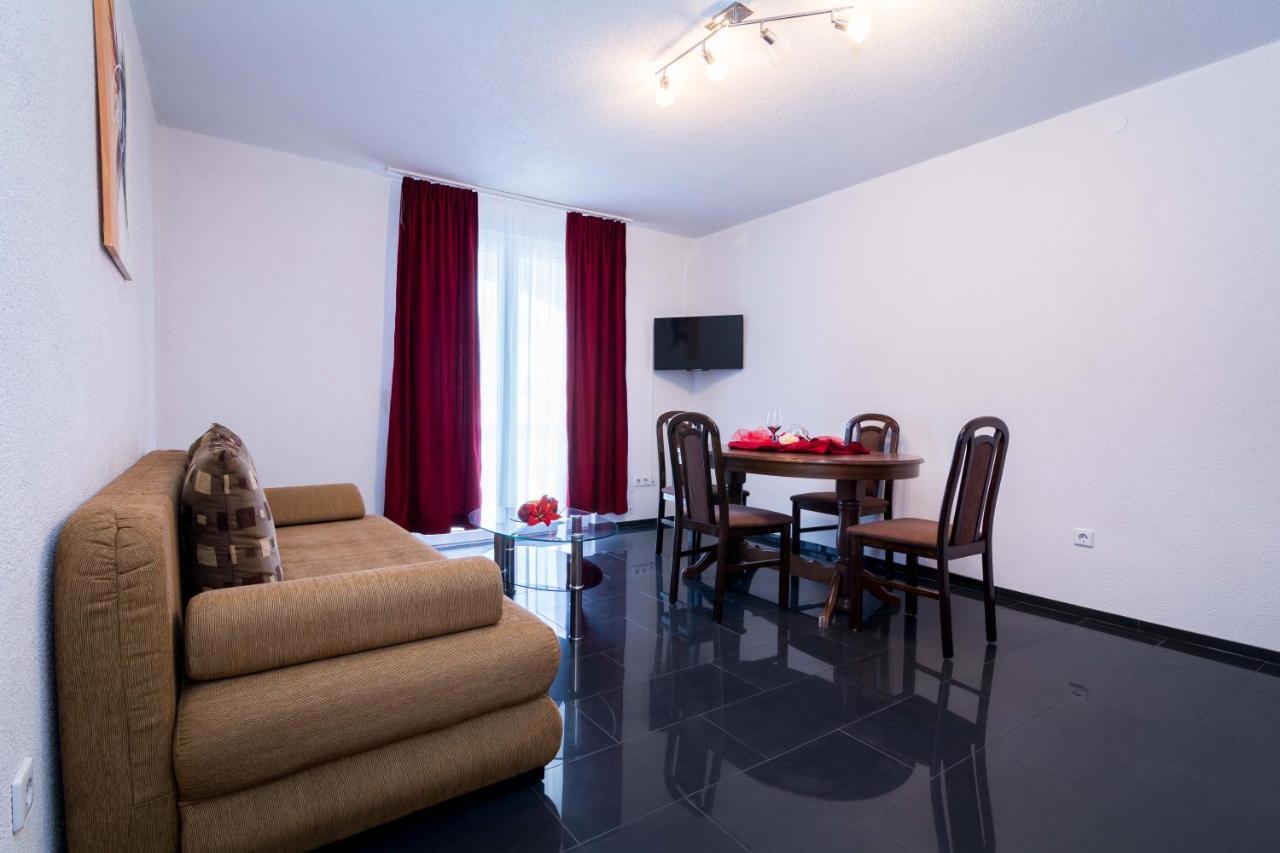 Apartments Ilak Трогир Экстерьер фото